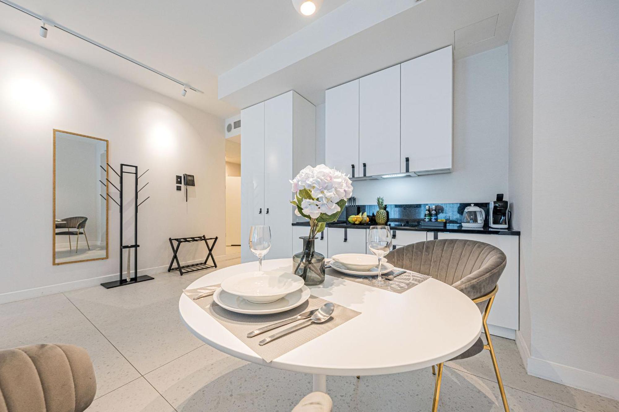 Deo Plaza Apartamenty Premium By Rent Like Home Гданьск Экстерьер фото