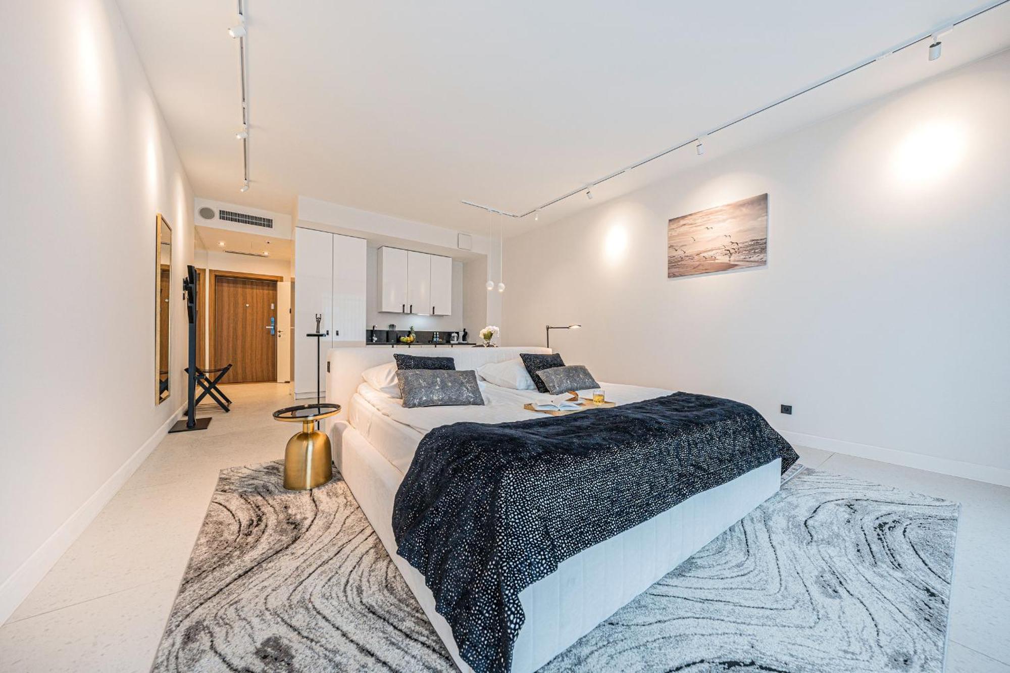 Deo Plaza Apartamenty Premium By Rent Like Home Гданьск Экстерьер фото