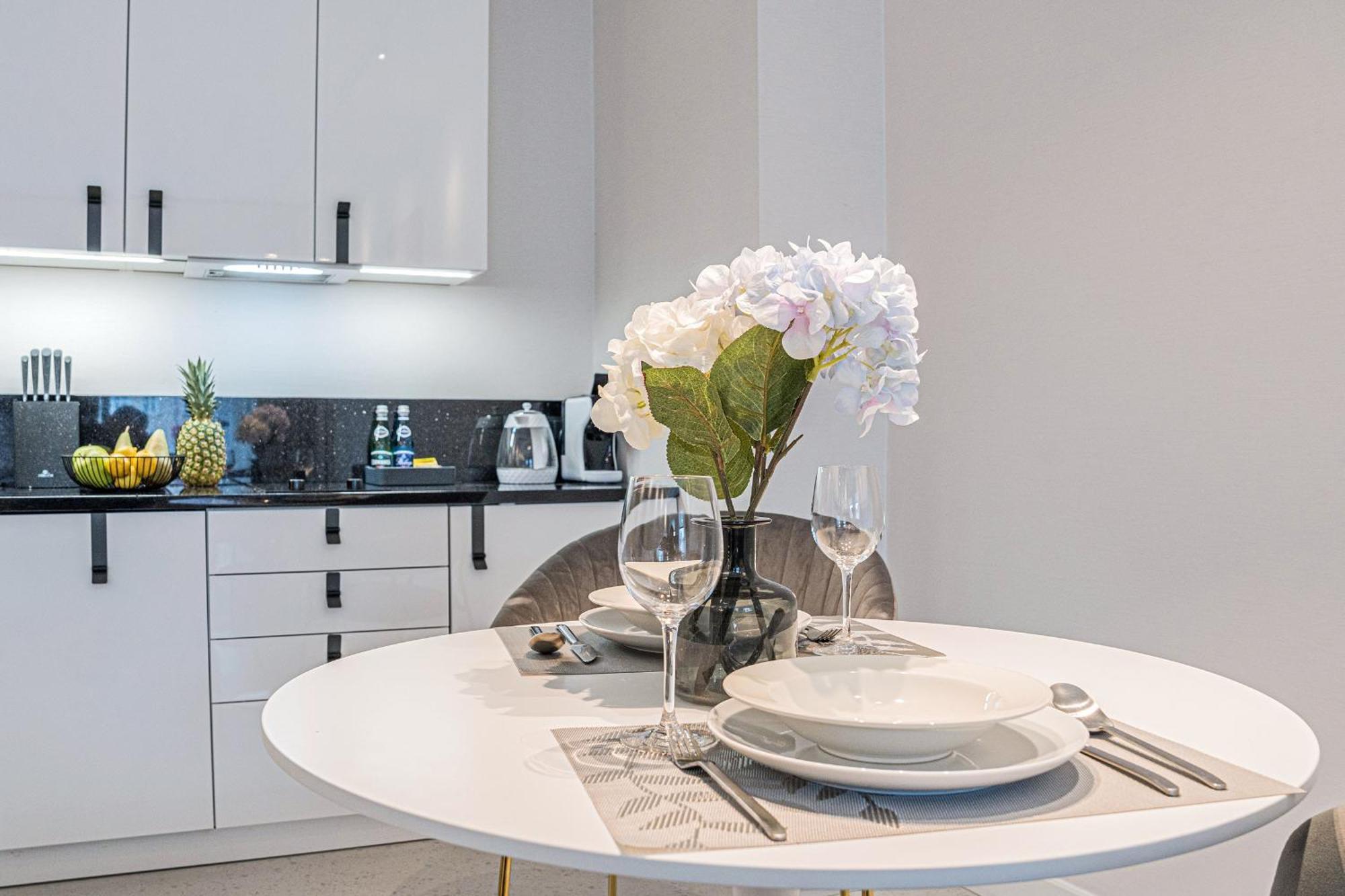 Deo Plaza Apartamenty Premium By Rent Like Home Гданьск Экстерьер фото